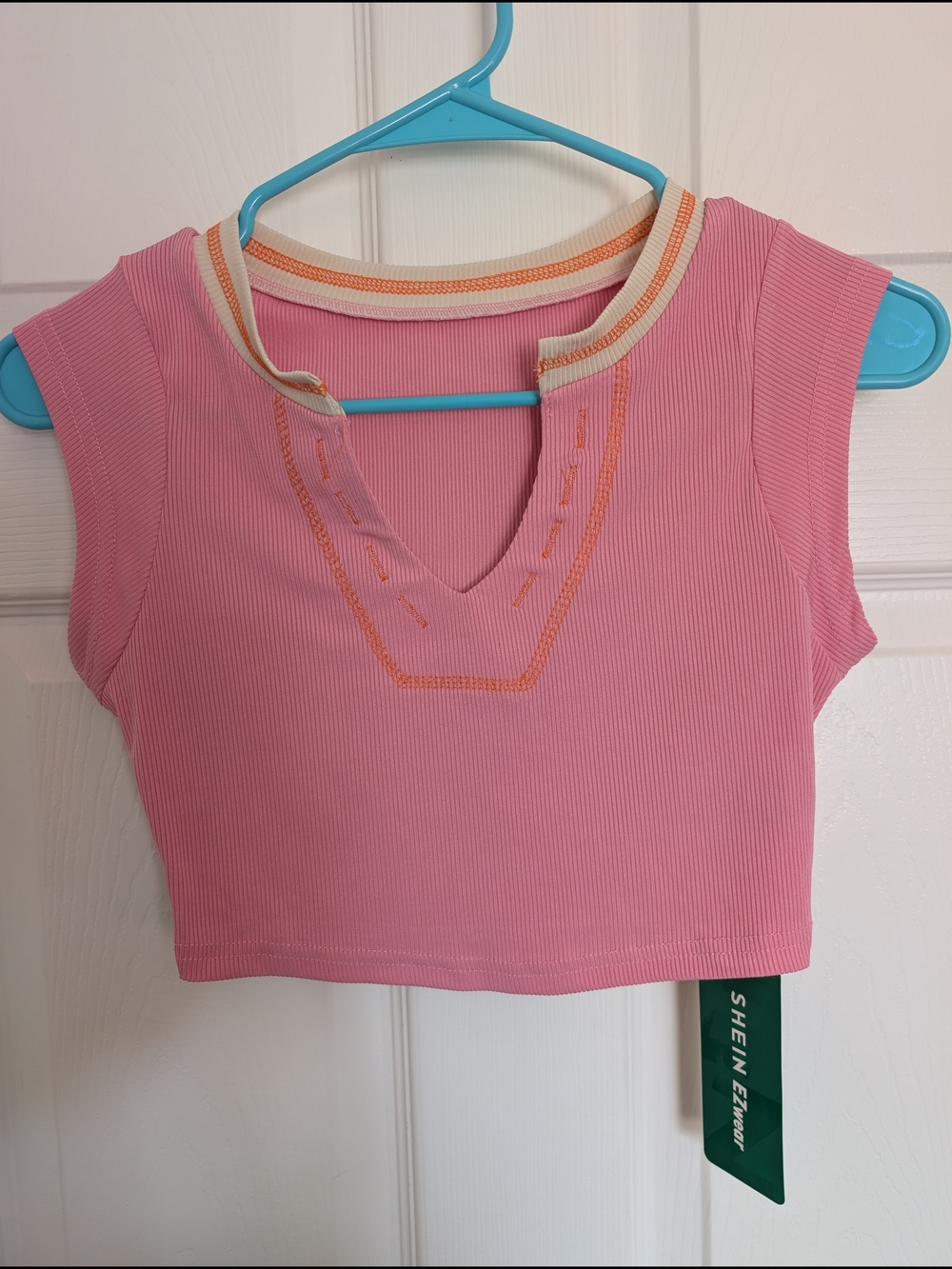 SHEIN Pink Ribbed V-Notch Crop Tank with Orange Trim
